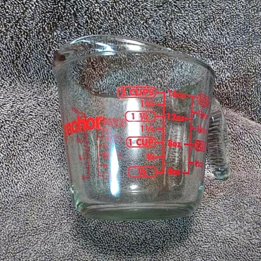Anchor Measuring Cup 16 oz (2 cups capacity)  Microwave safe